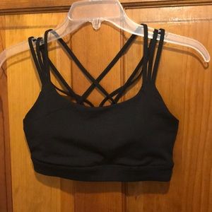 Gap Body sports bra with removable padding NWOT